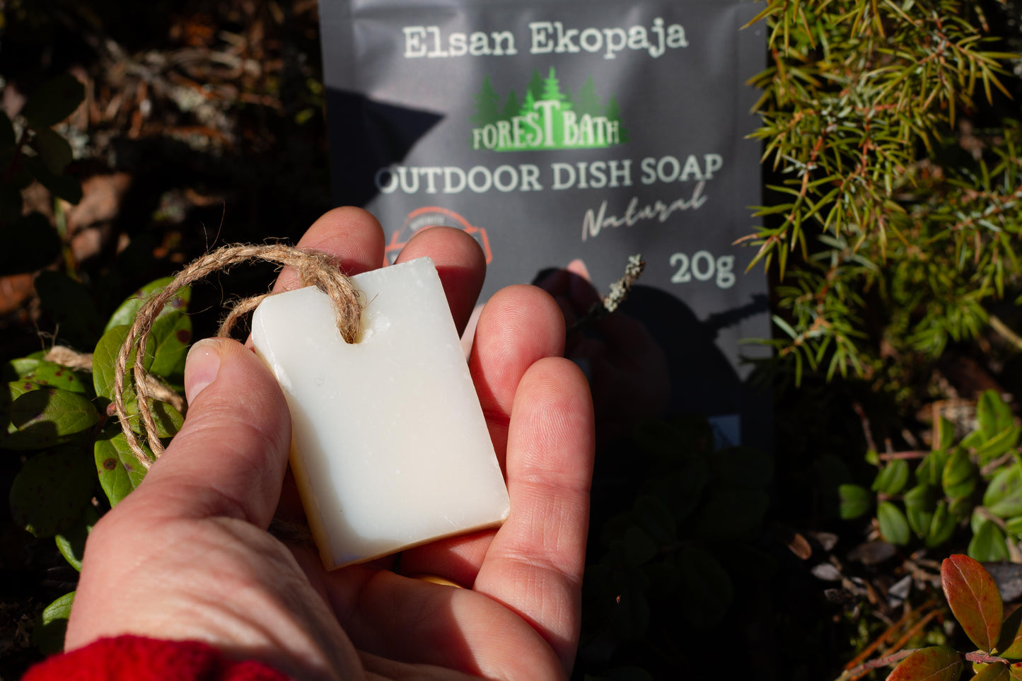 Forest Bath - outdoor dish soap. Retkeilijän Siivous -narusaippua
